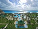 hilton-cancun-beach-pool.jpg