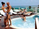 Fichero: desire-resort-and-spa-jacuzzi_l3.jpg
Tamaño: 20KB
Dimensiones: 400x300
Fecha de alta: 15 de Oct de 2008 desire-resort-and-spa-jacuzzi_l3.jpg