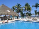 dreams-puerto-aventura-pool_bar.jpg